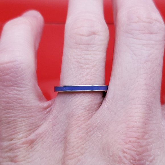 Size 7 925 Sterling Silver Cute Lavender Enamel Ring - Picture 2 of 7